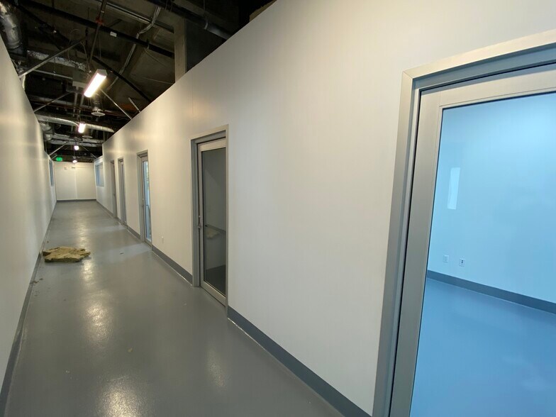 More Photos Of 1243 S Olive St, Los Angeles Apartments For Lease