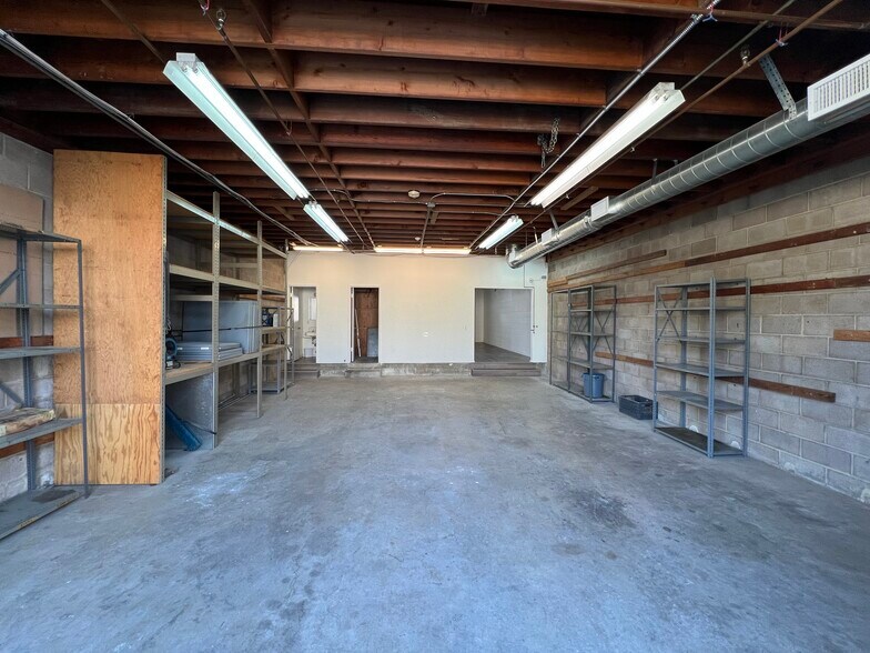 More Photos Of 5639 Cahuenga Blvd, North Hollywood Warehouse For Sale