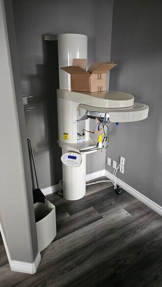 More Photos Of 3505 E Harmon Ave, Las Vegas Medical For Lease