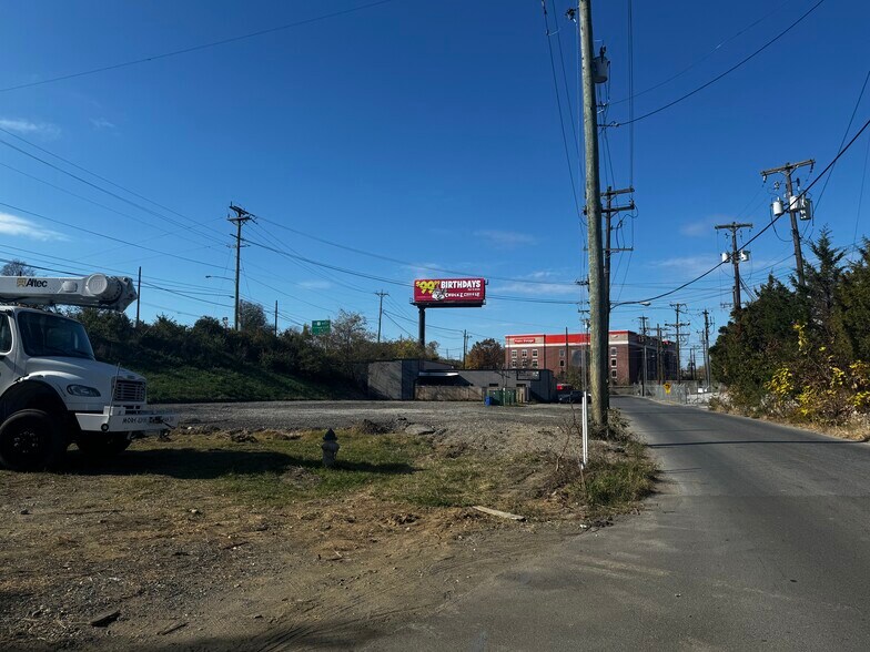 More Photos Of 5555 Branchville Rd, College Park Land For Lease