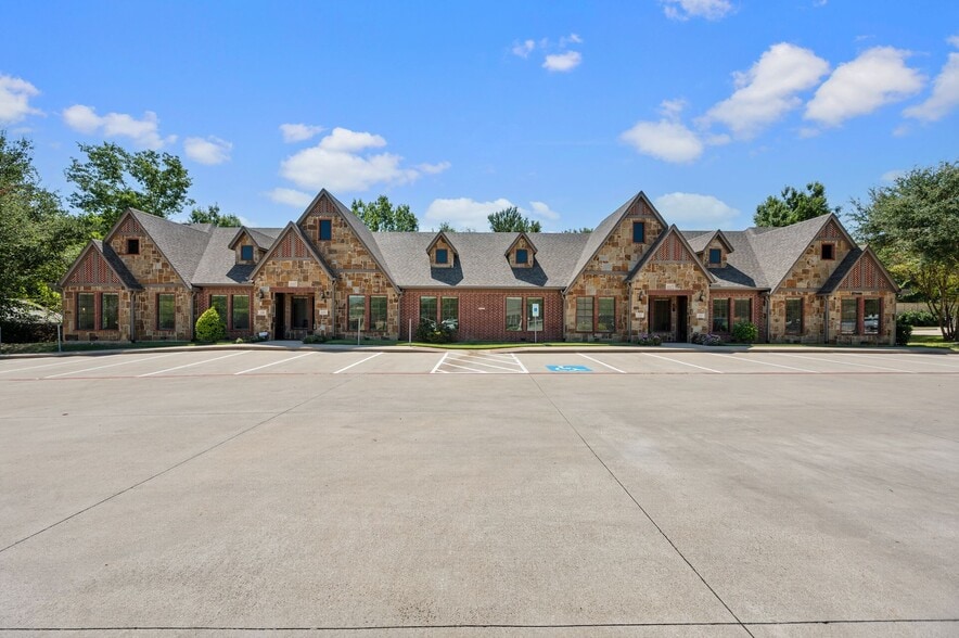 More Photos Of 1117 Glade Rd, Colleyville Medical For Sale