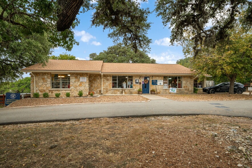 Primary Photo Of 930 N School St, Boerne Office For Sale