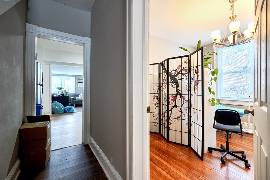 More Photos Of 16-18 Sudbrook Ln, Pikesville Office Residential For Sale