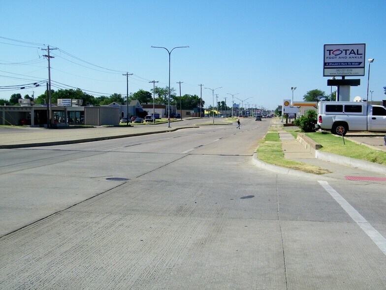 More Photos Of 604 N Van Buren St, Enid Freestanding For Sale