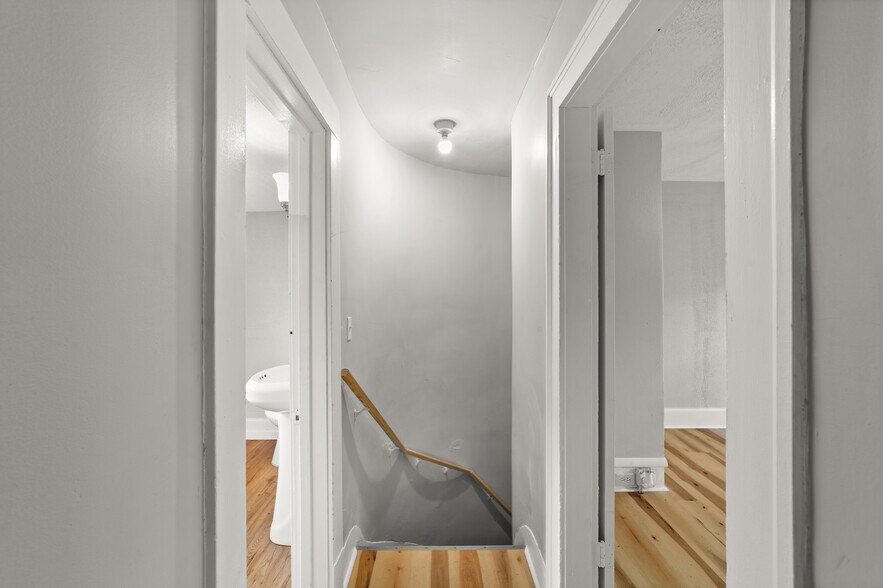 More Photos Of 579 Broadway Ave, Bedford Apartments For Sale