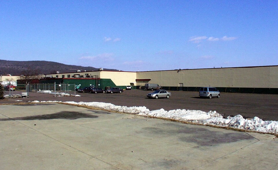 More Photos Of 4th & Pacific Ave @ Pacific Ave, West Pittston Warehouse For Sale