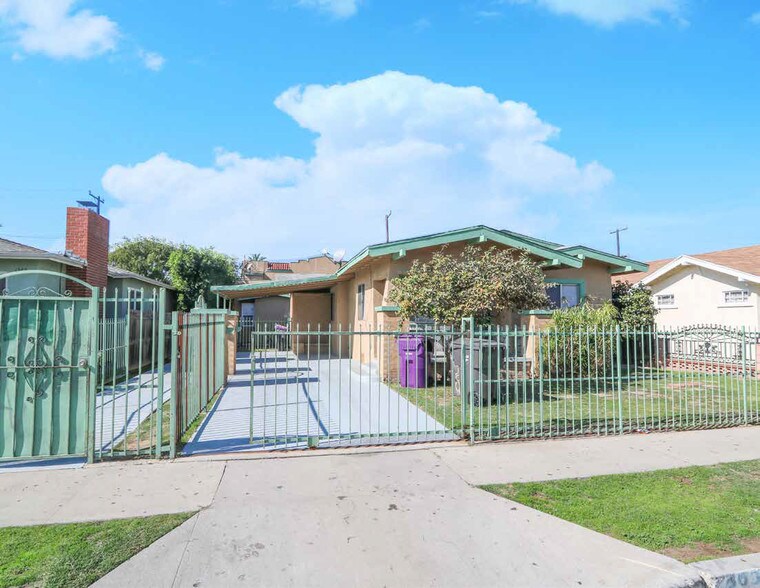 Primary Photo Of 1403 Lemon Ave, Long Beach Apartments For Sale