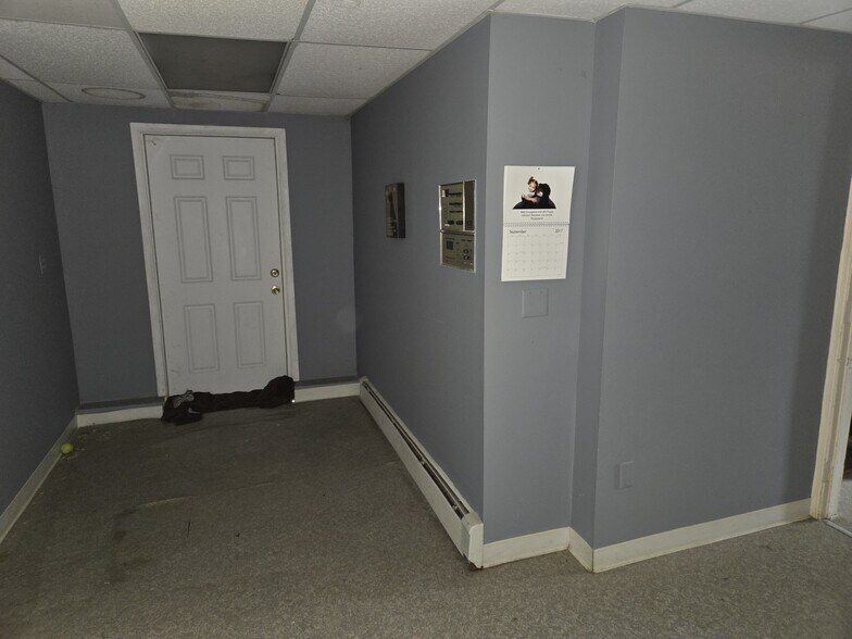 More Photos Of 360 Us-46, Mountain Lakes Freestanding For Sale