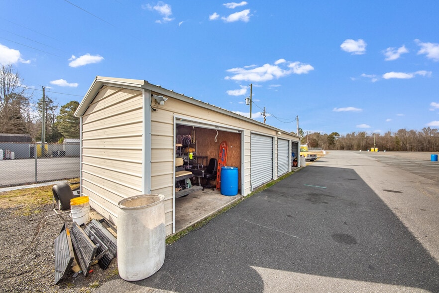 More Photos Of 2035 James Monroe hwy, Colonial Beach Racetrack For Sale