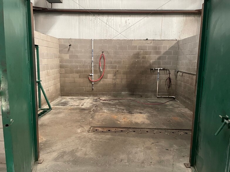 More Photos Of 2935 Greenlee Park Trl, Weatherford Warehouse For Sale