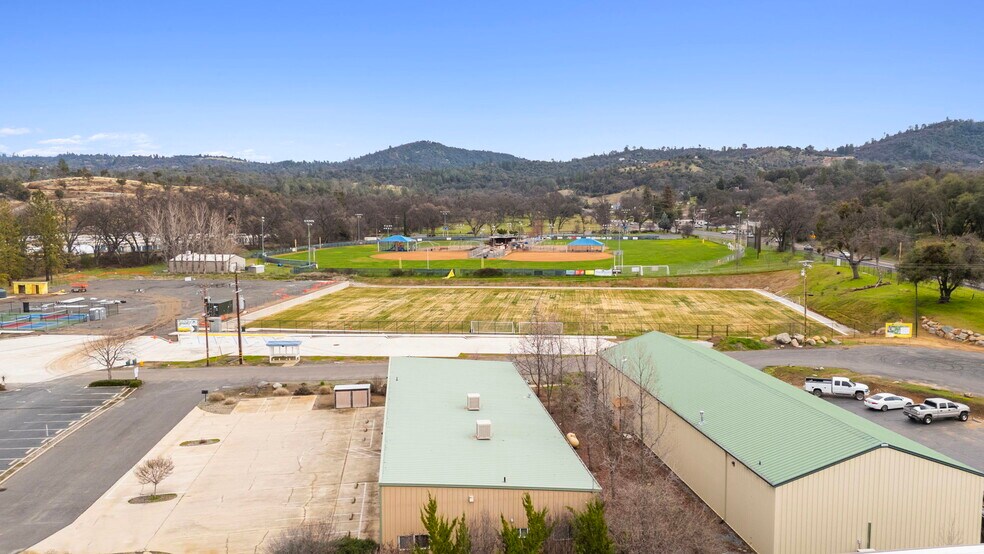 More Photos Of 18490 Striker Ct, Sonora Warehouse For Sale