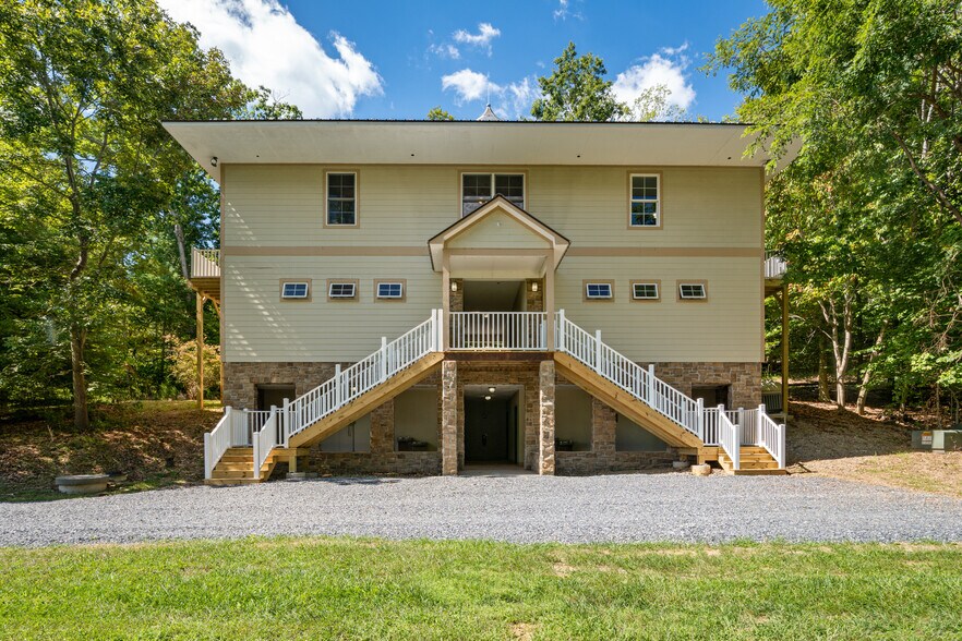More Photos Of 4100 Adventure Base Rd, Radford Specialty For Sale