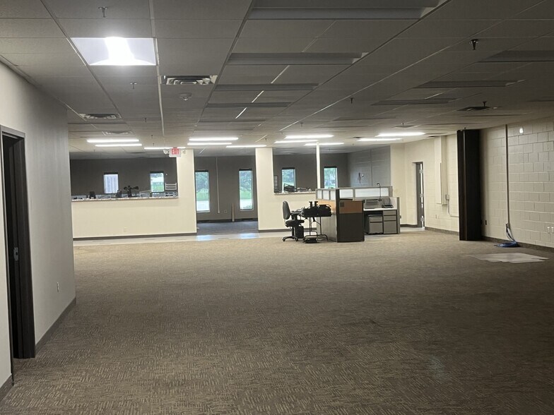 More Photos Of 1256 Trapp Rd, Eagan Research And Development For Sale