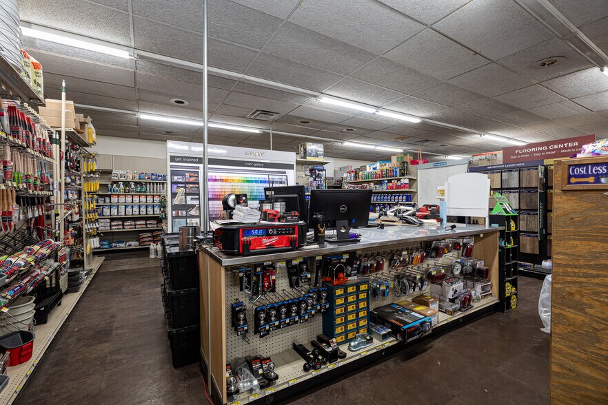 More Photos Of 723 E Highway 89, Kanab Storefront Retail Office For Sale