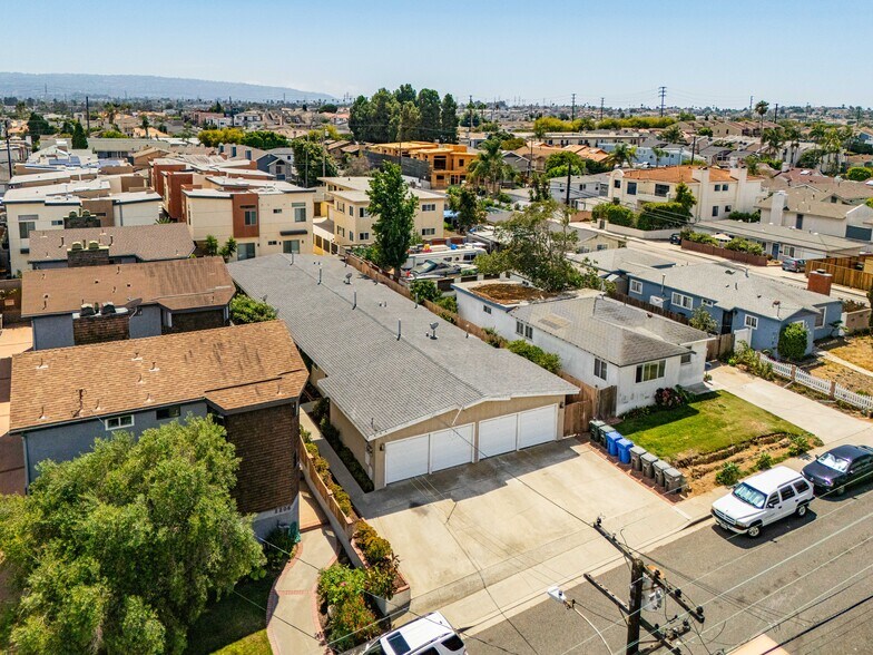 More Photos Of 2204 Carnegie Ln, Redondo Beach Apartments For Sale