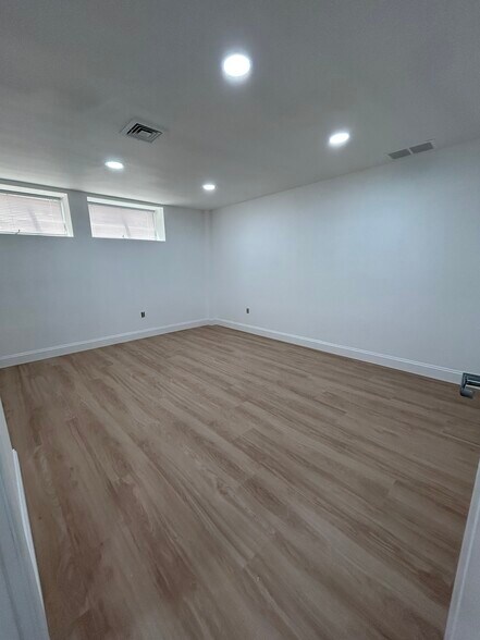 More Photos Of 101 Rt 130, Cinnaminson Unknown For Lease