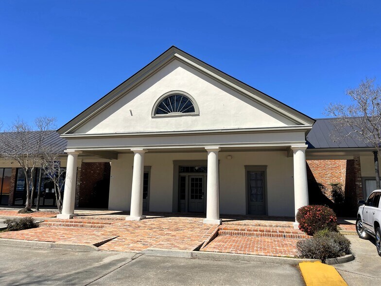 More Photos Of 8894 Airline Hwy, Baton Rouge Medical For Lease