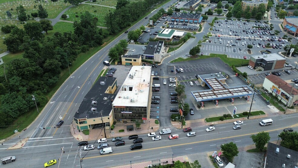 More Photos Of 1515 Reisterstown Rd, Pikesville Office For Lease