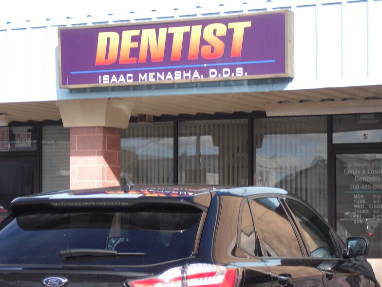 More Photos Of 1025 W St Georges Ave, Linden Storefront Retail Office For Lease