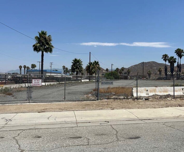More Photos Of Center St, Colton Land For Sale