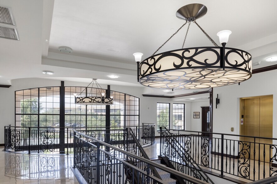 More Photos Of 4727 Gaillardia Pky, Oklahoma City Office For Lease
