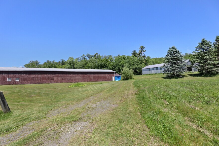 More Photos Of 1570 N Main St, Otis Restaurant For Sale