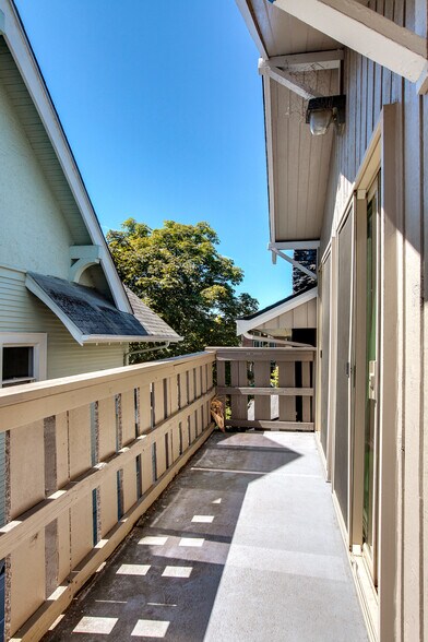 More Photos Of 5030 15th Ave NE, Seattle Apartments For Sale