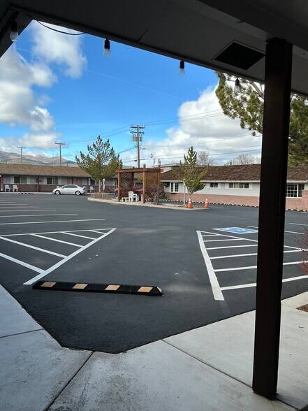 More Photos Of 333 Main St, Bridgeport Hotel For Sale