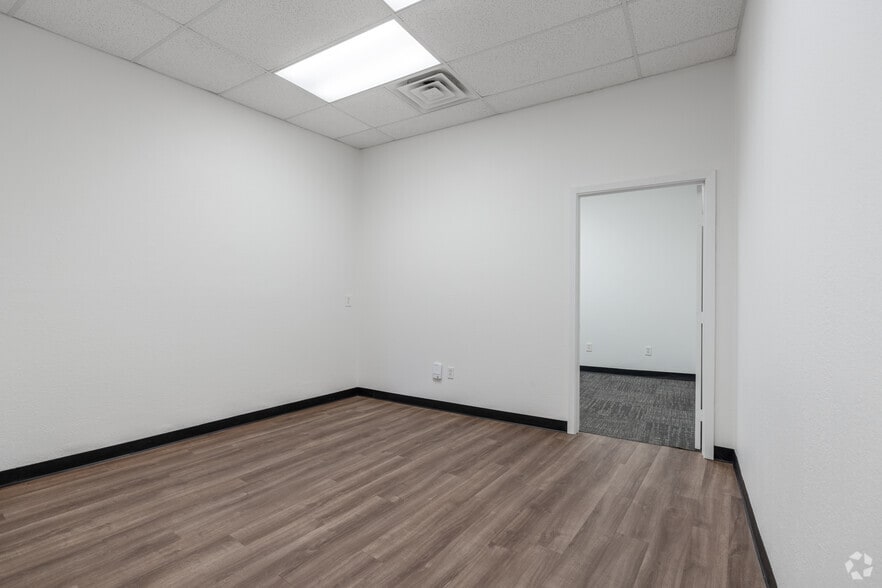 More Photos Of 1911 Old Denton Rd, Carrollton Unknown For Lease