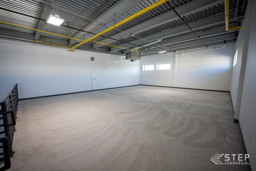 More Photos Of 11110 Broomfield Ln, Broomfield Research And Development For Lease