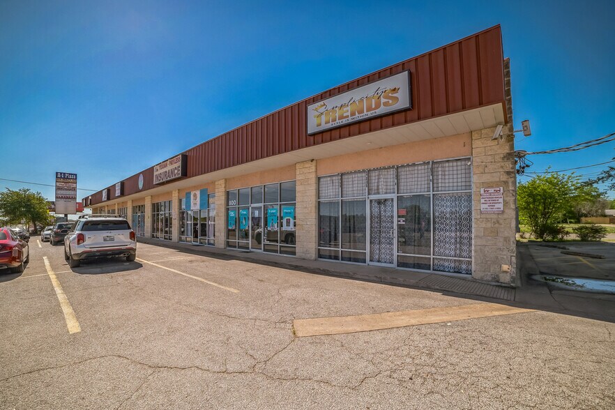 More Photos Of 810 W Rancier Ave, Killeen Unknown For Lease