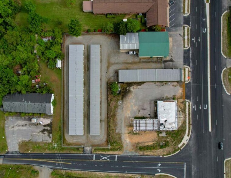 More Photos Of 2403 N William St, Goldsboro Self Storage For Sale