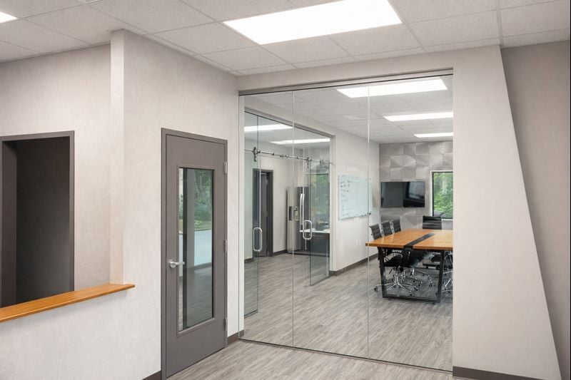 More Photos Of 387 Park Ave, Youngsville Flex For Lease