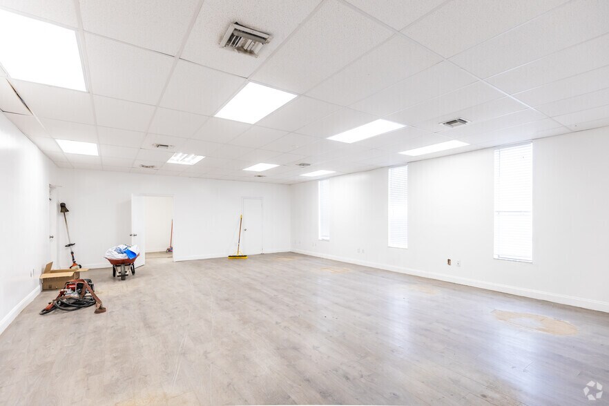 More Photos Of 13045 Cairo Ln, Opa Locka Land For Lease