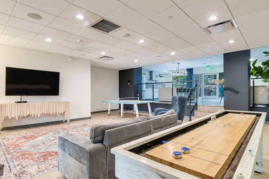 More Photos Of 160 S Virgil Ave, Los Angeles Apartments For Sale