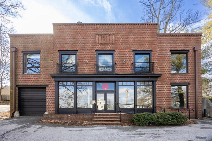 Primary Photo Of 232 Conestoga Rd, Wayne Loft Creative Space For Sale