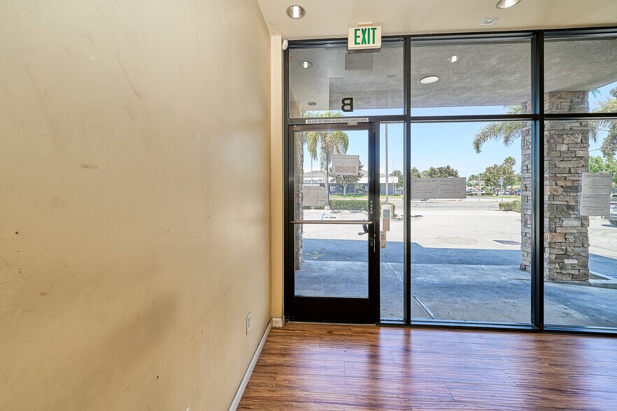 More Photos Of 6242 Beach Blvd, Buena Park Fast Food For Lease