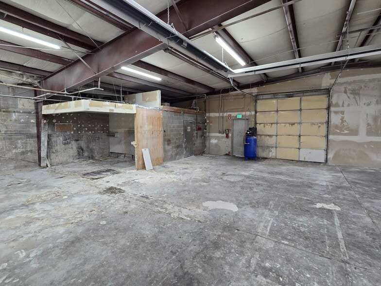 More Photos Of 105 Talamine Ct, Colorado Springs Warehouse For Sale
