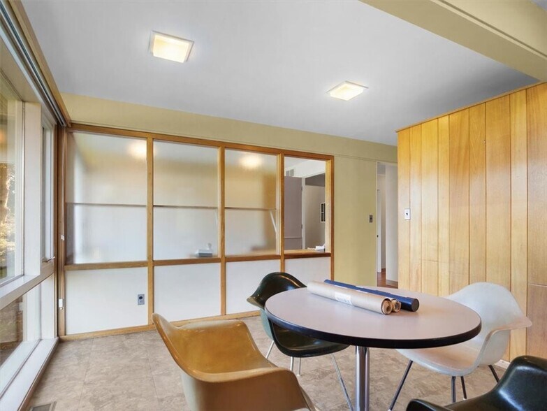 More Photos Of 5973 Walworth Rd, Ontario Medical For Sale