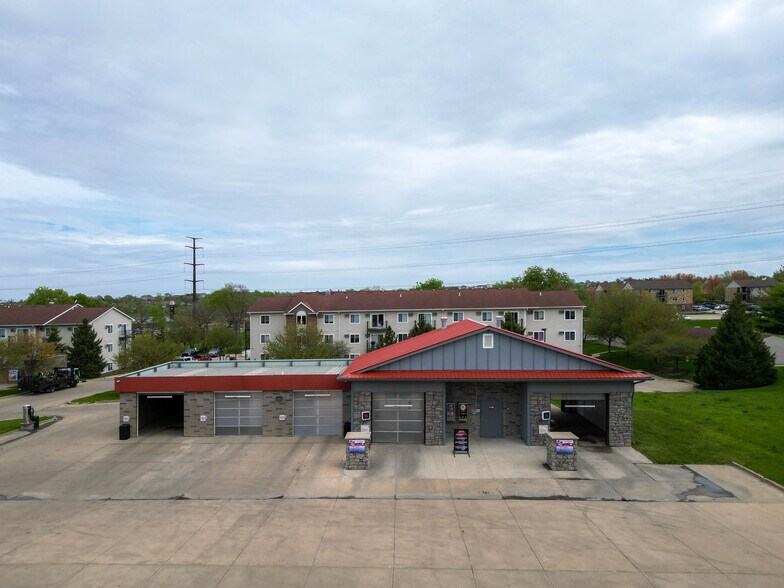 More Photos Of 875 Sherrylynn Blvd, Pleasant Hill Carwash For Sale