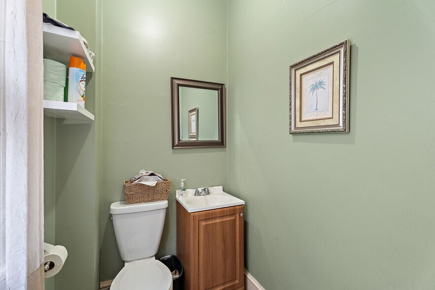 More Photos Of 108 S Albany St, Ithaca Office For Sale