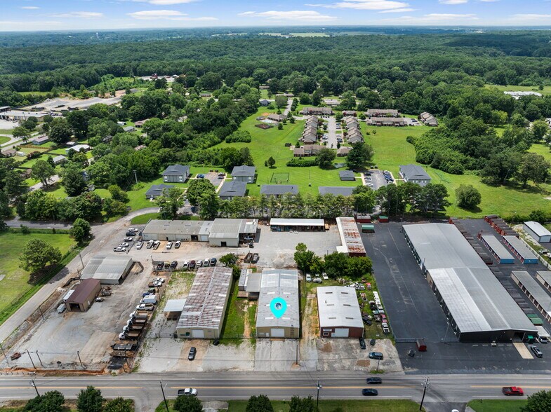 More Photos Of 1107 Buffalo Rd, Lawrenceburg Service For Sale