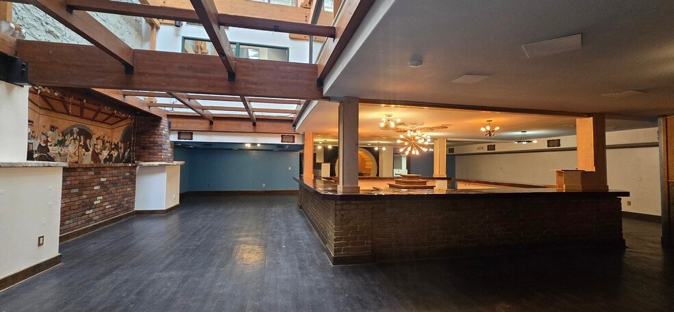 Primary Photo Of 640 Main Ave, Durango Restaurant For Lease