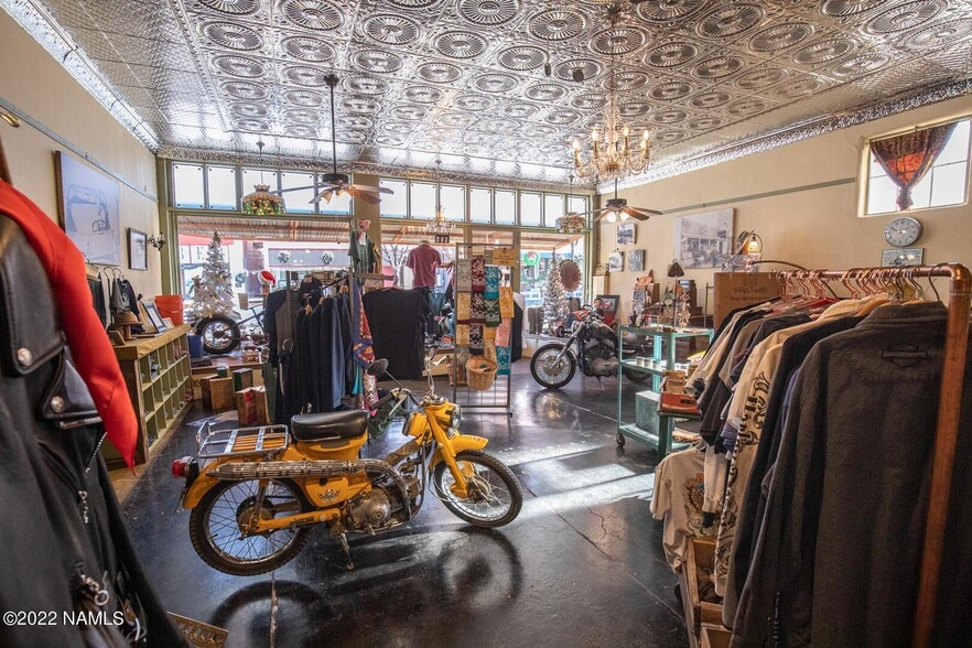 More Photos Of 213 N Kinsley Ave, Winslow Storefront For Sale