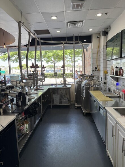 More Photos Of 3001 Knox St, Dallas Office For Lease