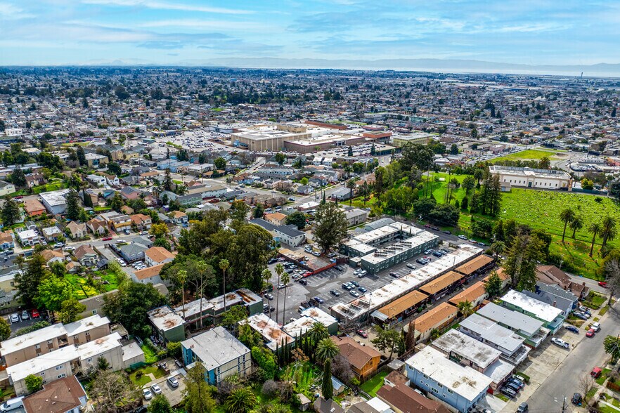 More Photos Of 6638-6646 MacArthur Blvd, Oakland Apartments For Sale