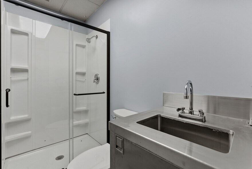 More Photos Of 3315 N Tschirley Rd, Spokane Valley Flex For Sale