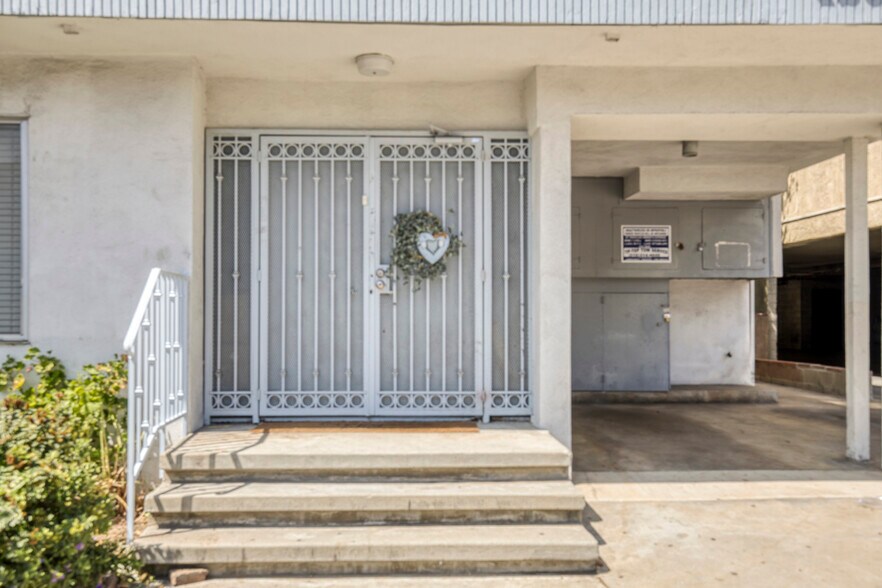 More Photos Of 1253 Federal Ave, Los Angeles Apartments For Sale