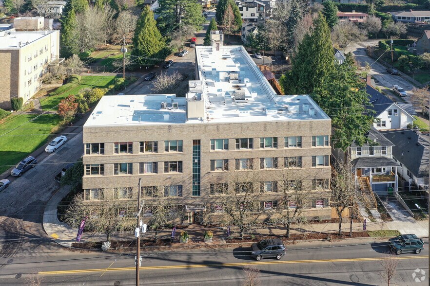 More Photos Of 1020 SE 60th Ave, Portland Apartments For Sale