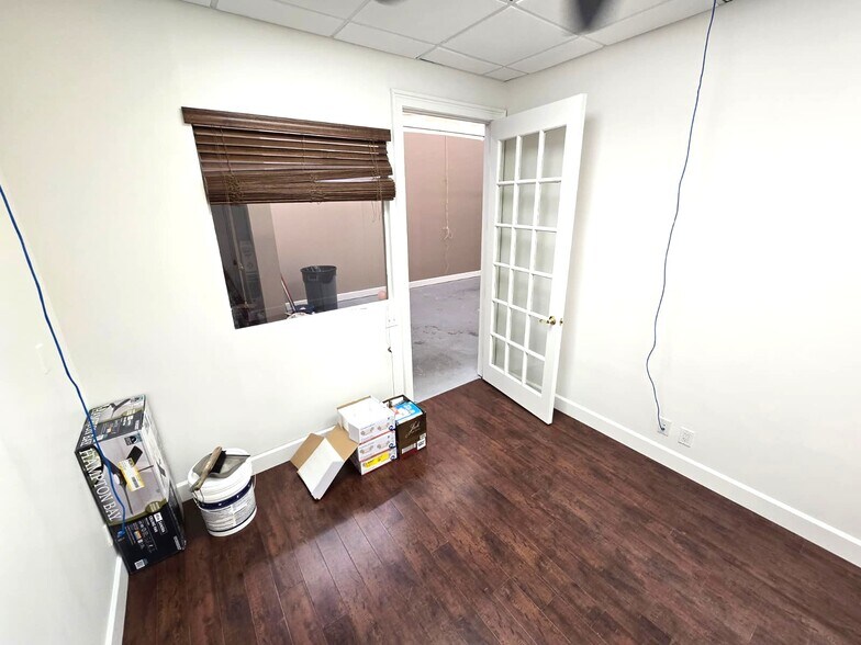 More Photos Of 11931-11971 NW 37th St, Coral Springs Warehouse For Lease
